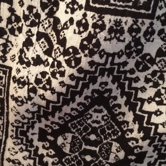 SOLD ON VINTED— Speechless Black and White Dress Size Medium NWT - Picture 2 of 5